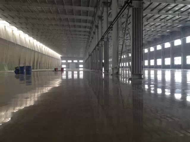 用品質(zhì)征服地面 杰斯弗硬化劑，比耐磨更耐磨的地坪材料